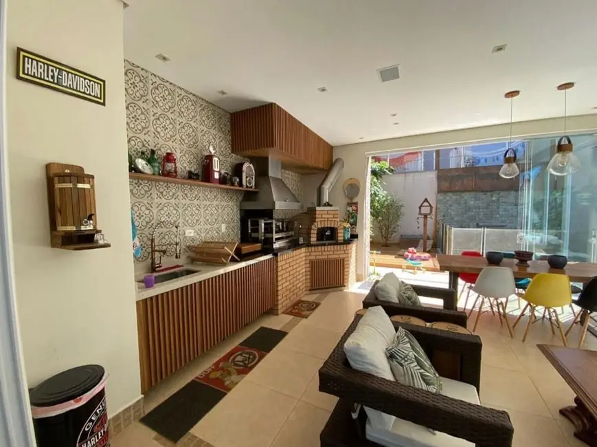 Foto 1 de Sobrado com 4 quartos à venda, 410m2 em Jardim Itaquiti, Barueri - SP