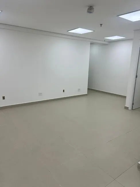 Foto 4 de Sala Comercial com 1 quarto à venda, 40m2 em Alphaville Industrial, Barueri - SP