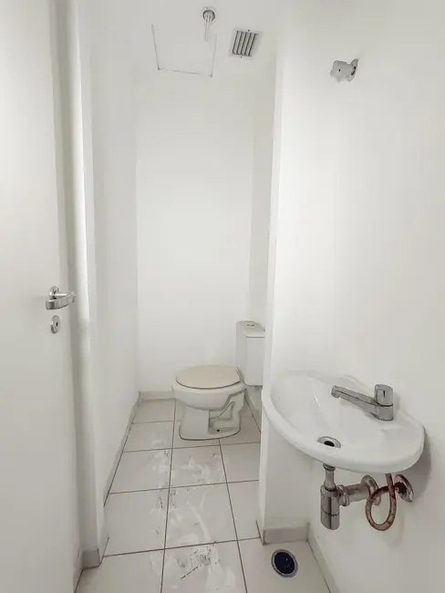 Sala Comercial com 1 quarto para alugar, 49m2 em Alphaville Industrial, Barueri - SP - imagem 7 Foto 7 de Sala Comercial com 1 quarto para alugar, 49m2 em Alphaville Industrial, Barueri - SP