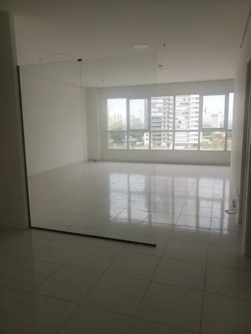 Foto 1 de Sala Comercial com 1 quarto à venda, 56m2 em Sítio Tamboré Alphaville, Barueri - SP