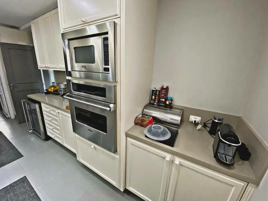 Foto 5 de Apartamento com 3 quartos à venda, 261m2 em Alphaville Empresarial, Barueri - SP