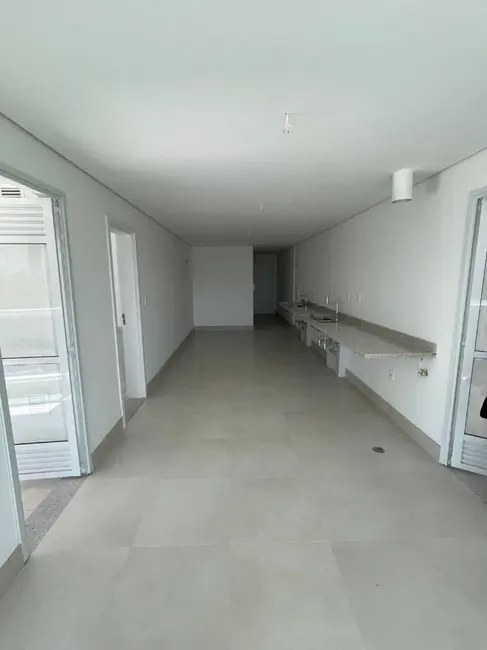 Apartamento com 4 quartos à venda, 338m2 em Alphaville Empresarial, Barueri - SP - imagem 4 Foto 4 de Apartamento com 4 quartos à venda, 338m2 em Alphaville Empresarial, Barueri - SP