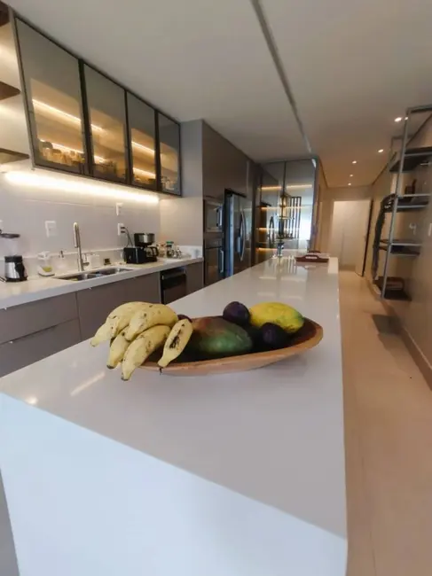 Apartamento com 4 quartos à venda, 336m2 em Alphaville Empresarial, Barueri - SP - imagem 2 Foto 2 de Apartamento com 4 quartos à venda, 336m2 em Alphaville Empresarial, Barueri - SP