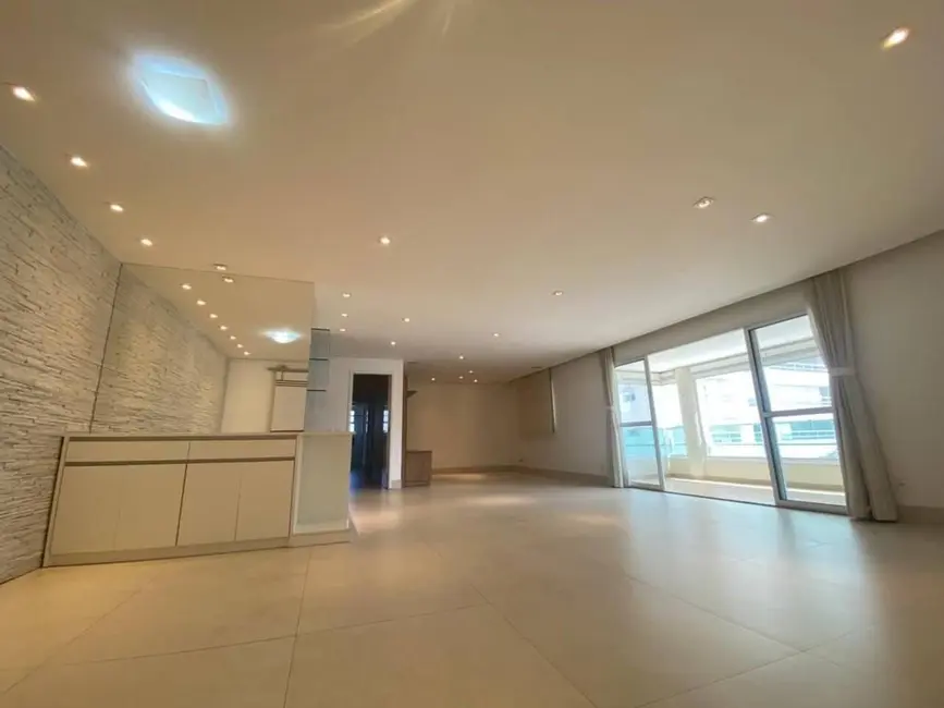 Foto 2 de Apartamento com 3 quartos à venda, 201m2 em Tamboré, Santana De Parnaiba - SP