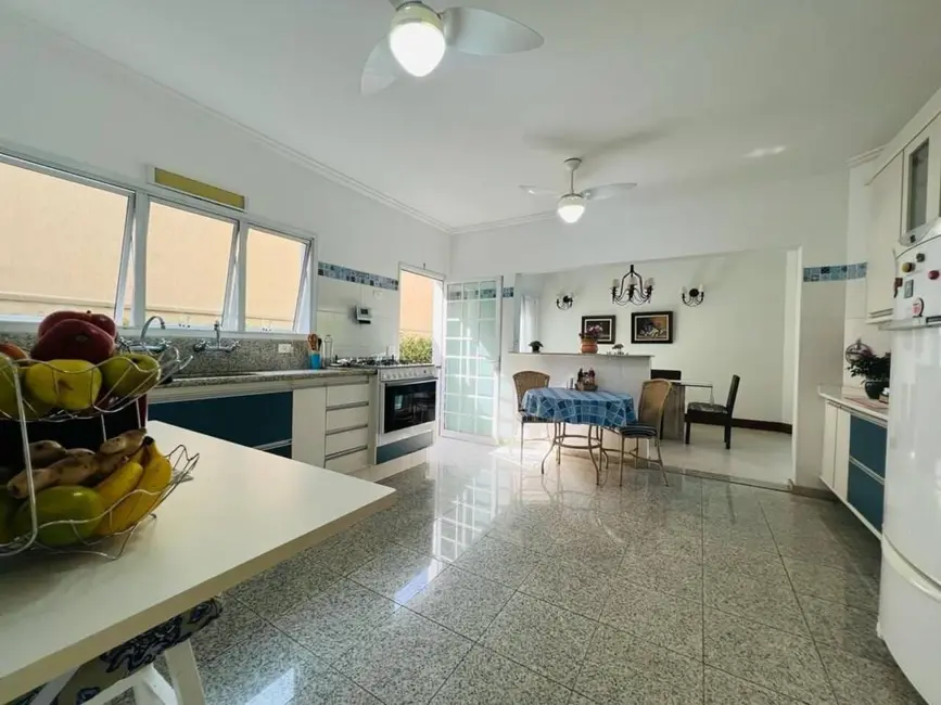 Casa com 4 quartos à venda, 400m2 em Alphaville, Santana De Parnaiba - SP - imagem 9 Foto 9 de Casa com 4 quartos à venda, 400m2 em Alphaville, Santana De Parnaiba - SP