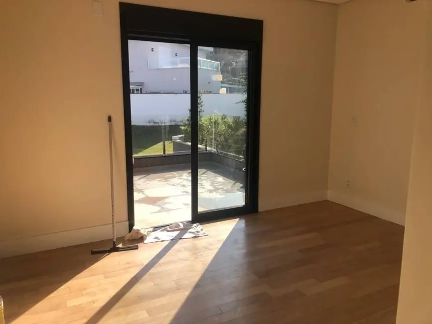 Foto 6 de Sobrado com 4 quartos à venda, 400m2 em Tamboré, Santana De Parnaiba - SP