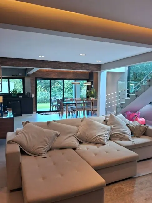 Foto 5 de Sobrado com 3 quartos à venda, 360m2 em Tamboré, Santana De Parnaiba - SP