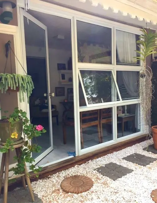 Foto 1 de Sobrado com 3 quartos à venda, 205m2 em Alphaville, Santana De Parnaiba - SP