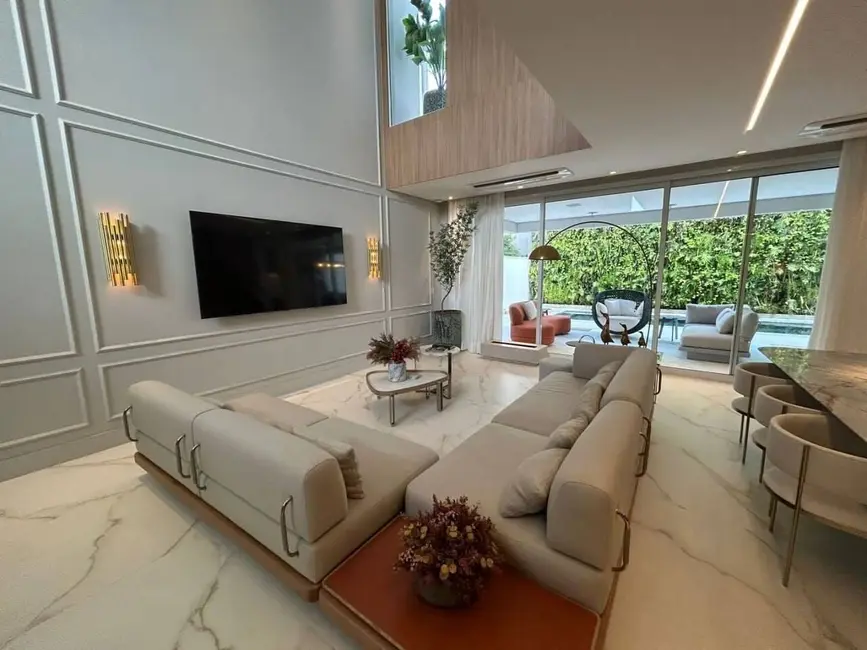 Foto 1 de Sobrado com 3 quartos à venda, 320m2 em Tamboré, Santana De Parnaiba - SP