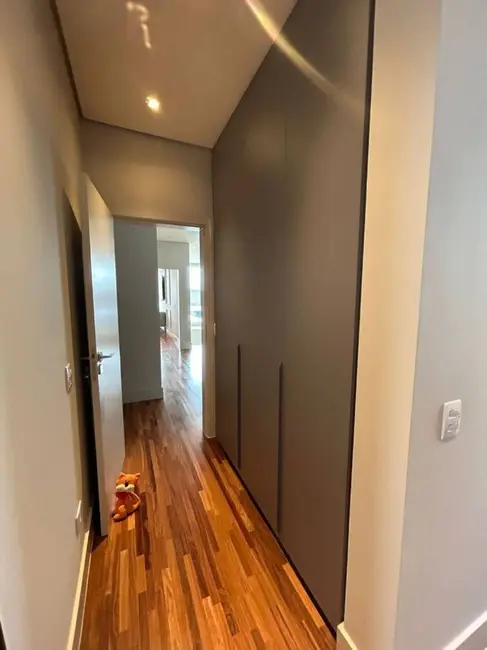 Foto 8 de Sobrado com 3 quartos à venda, 320m2 em Tamboré, Santana De Parnaiba - SP