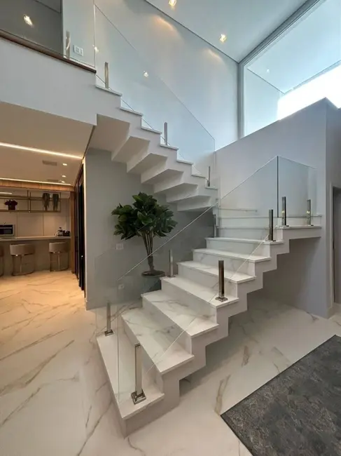 Foto 6 de Sobrado com 3 quartos à venda, 320m2 em Tamboré, Santana De Parnaiba - SP