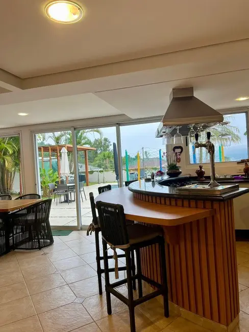 Foto 5 de Sobrado com 5 quartos à venda, 400m2 em Alphaville, Santana De Parnaiba - SP