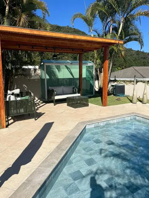 Foto 3 de Sobrado com 5 quartos à venda, 400m2 em Alphaville, Santana De Parnaiba - SP