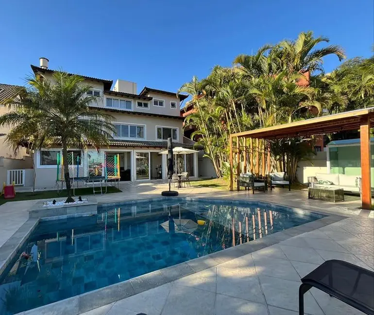 Foto 1 de Sobrado com 5 quartos à venda, 400m2 em Alphaville, Santana De Parnaiba - SP