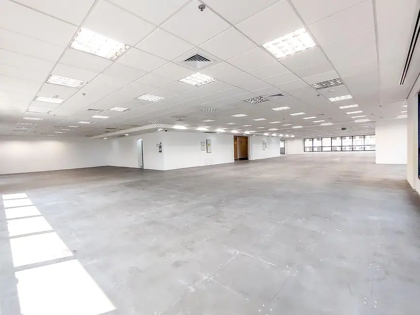 Foto 4 de Sala Comercial para alugar, 677m2 em Alphaville Industrial, Barueri - SP