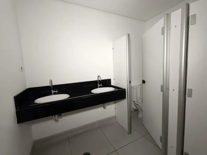 Foto 4 de Sala Comercial para alugar, 339m2 em Alphaville Industrial, Barueri - SP