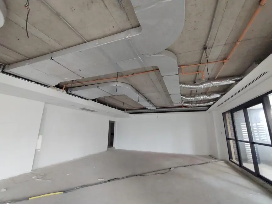 Foto 3 de Sala Comercial para alugar, 339m2 em Alphaville Industrial, Barueri - SP