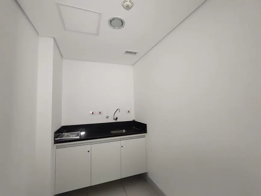 Sala Comercial para alugar, 1354m2 em Alphaville Industrial, Barueri - SP - imagem 6 Foto 6 de Sala Comercial para alugar, 1354m2 em Alphaville Industrial, Barueri - SP