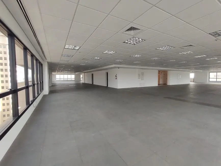 Sala Comercial para alugar, 1354m2 em Alphaville Industrial, Barueri - SP - imagem 2 Foto 2 de Sala Comercial para alugar, 1354m2 em Alphaville Industrial, Barueri - SP