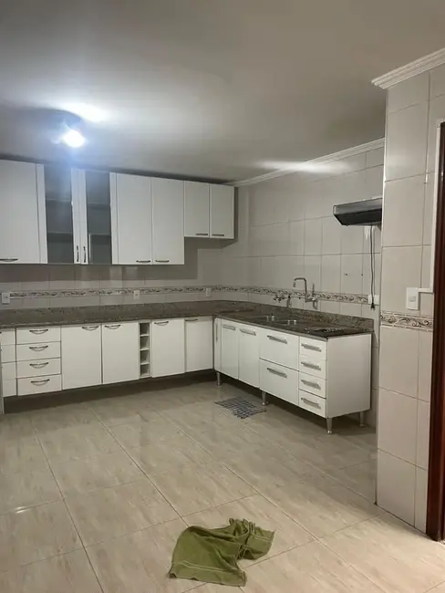 Sobrado com 2 quartos à venda, 176m2 em Chácara Santo Antônio (Zona Sul), São Paulo - SP - imagem 2 Foto 2 de Sobrado com 2 quartos à venda, 176m2 em Chácara Santo Antônio (Zona Sul), São Paulo - SP