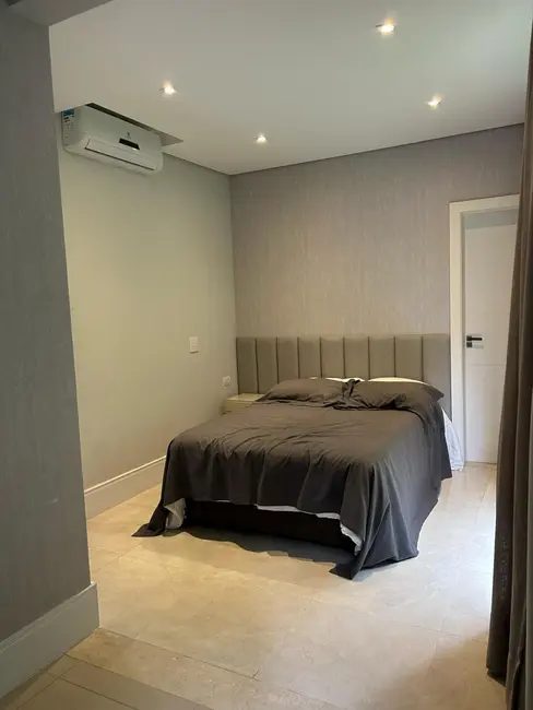 Foto 8 de Sobrado com 4 quartos para alugar, 390m2 em Alphaville, Santana De Parnaiba - SP