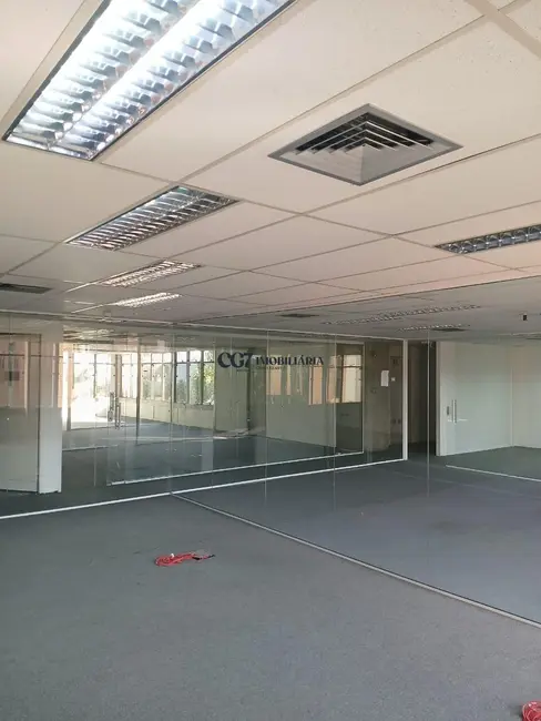 Foto 1 de Sala Comercial com 1 quarto para alugar, 550m2 em Green Valley Alphaville, Barueri - SP