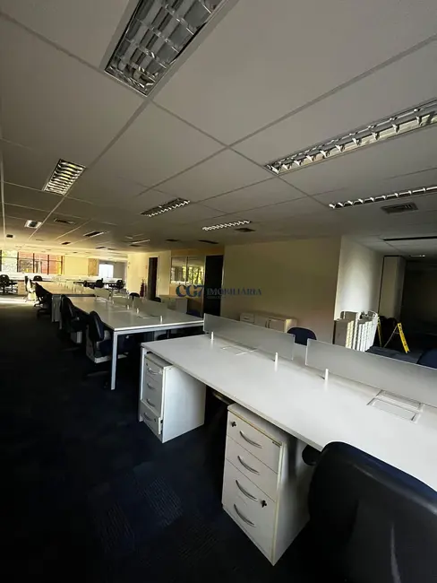 Foto 1 de Sala Comercial com 1 quarto para alugar, 550m2 em Green Valley Alphaville, Barueri - SP