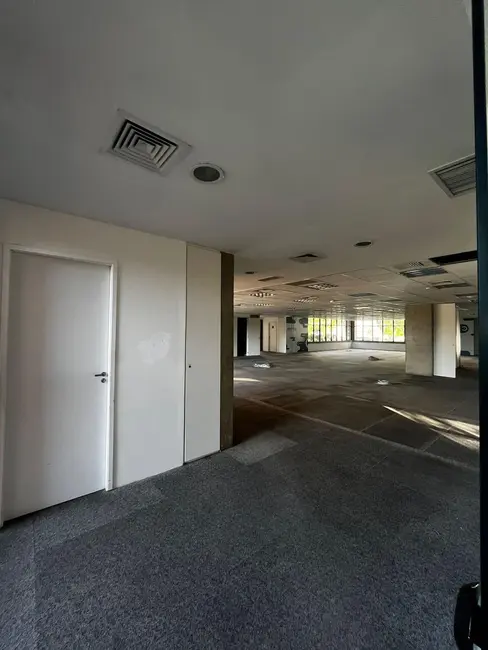 Foto 7 de Sala Comercial com 1 quarto para alugar, 550m2 em Green Valley Alphaville, Barueri - SP