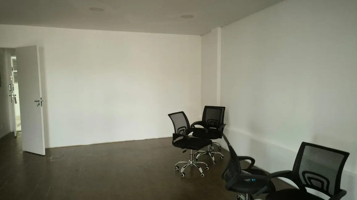 Foto 3 de Sala Comercial com 1 quarto para alugar, 81m2 em Sítio Tamboré Alphaville, Barueri - SP