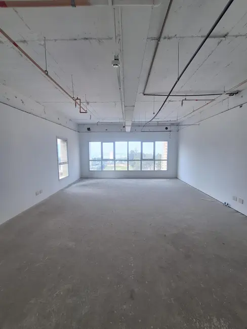 Foto 1 de Sala Comercial com 1 quarto para alugar, 61m2 em Sítio Tamboré Alphaville, Barueri - SP