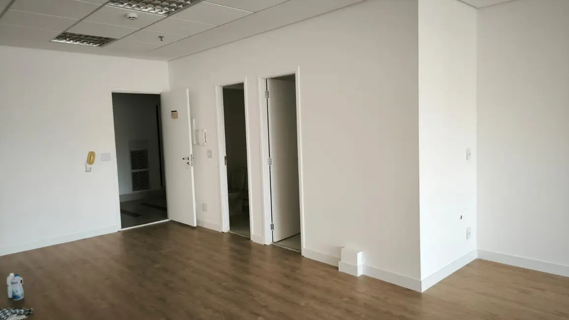 Foto 2 de Sala Comercial com 1 quarto à venda, 86m2 em Sítio Tamboré Alphaville, Barueri - SP