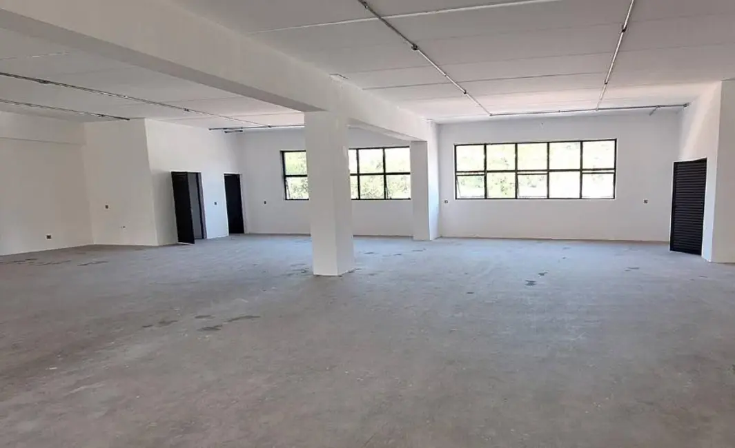 Prédio Inteiro com 1 quarto para alugar, 1500m2 em Centro, Barueri - SP - imagem 1 Foto 1 de Prédio Inteiro com 1 quarto para alugar, 1500m2 em Centro, Barueri - SP