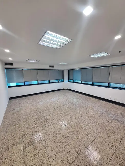Foto 1 de Sala Comercial com 1 quarto para alugar, 91m2 em Alphaville Industrial, Barueri - SP