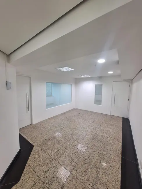 Foto 3 de Sala Comercial com 1 quarto para alugar, 91m2 em Alphaville Industrial, Barueri - SP