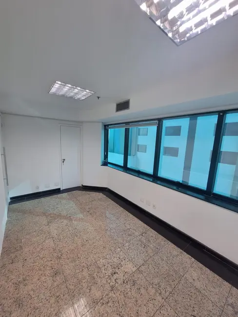 Foto 2 de Sala Comercial com 1 quarto para alugar, 91m2 em Alphaville Industrial, Barueri - SP