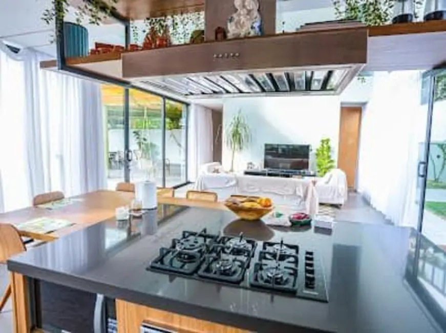 Sobrado com 4 quartos à venda, 500m2 em Tamboré, Santana De Parnaiba - SP - imagem 8 Foto 8 de Sobrado com 4 quartos à venda, 500m2 em Tamboré, Santana De Parnaiba - SP