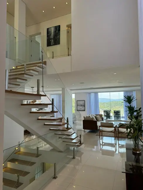 Foto 9 de Sobrado com 3 quartos à venda, 400m2 em Alphaville, Santana De Parnaiba - SP