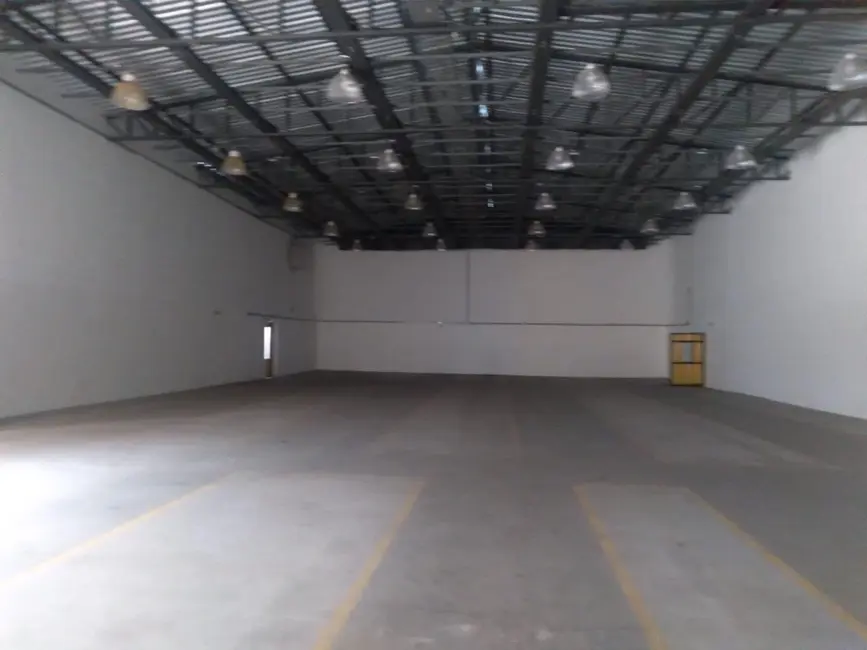Foto 1 de Armazém / Galpão com 12 quartos para alugar, 2022m2 em Barueri - SP