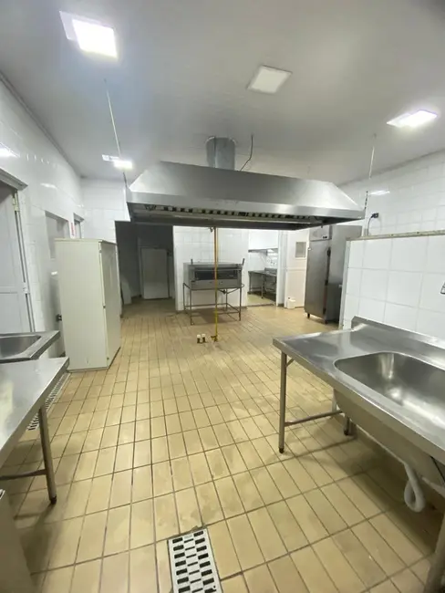 Prédio Inteiro com 20 quartos para alugar, 3000m2 em Barueri - SP - imagem 9 Foto 9 de Prédio Inteiro com 20 quartos para alugar, 3000m2 em Barueri - SP