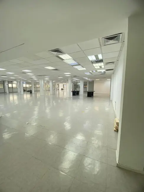 Prédio Inteiro com 20 quartos para alugar, 3000m2 em Barueri - SP - imagem 7 Foto 7 de Prédio Inteiro com 20 quartos para alugar, 3000m2 em Barueri - SP