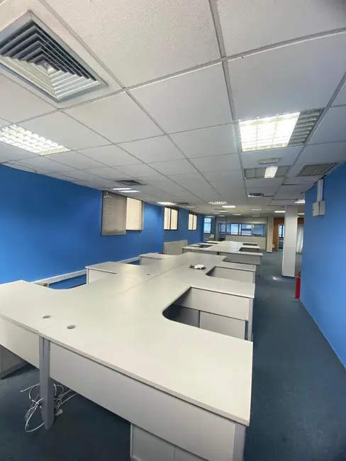 Prédio Inteiro com 20 quartos para alugar, 3000m2 em Barueri - SP - imagem 5 Foto 5 de Prédio Inteiro com 20 quartos para alugar, 3000m2 em Barueri - SP