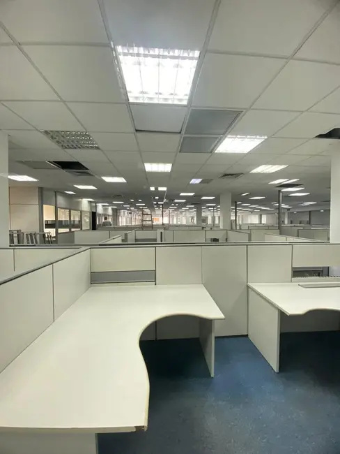 Prédio Inteiro com 20 quartos para alugar, 3000m2 em Barueri - SP - imagem 4 Foto 4 de Prédio Inteiro com 20 quartos para alugar, 3000m2 em Barueri - SP