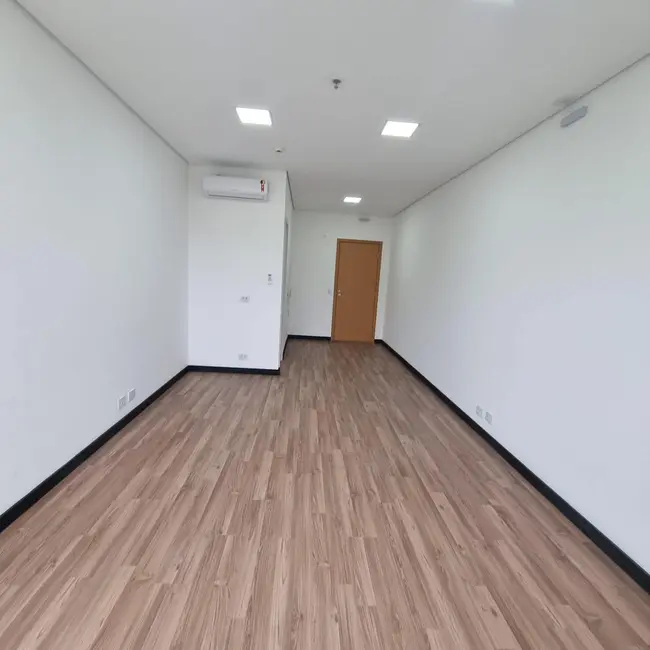 Foto 1 de Sala Comercial com 1 quarto à venda, 30m2 em Santana De Parnaiba - SP