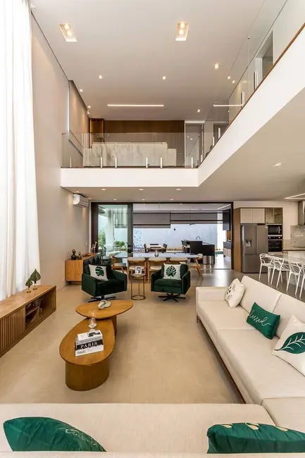 Foto 2 de Sobrado com 4 quartos à venda, 349m2 em Alphaville, Santana De Parnaiba - SP