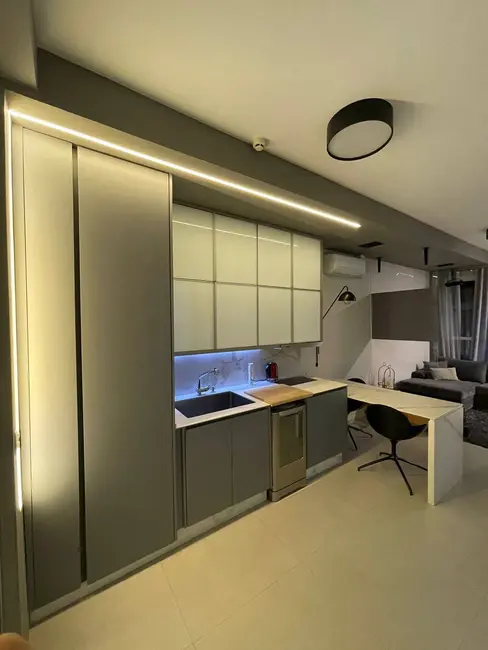 Foto 1 de Apartamento com 1 quarto à venda, 50m2 em Santana De Parnaiba - SP