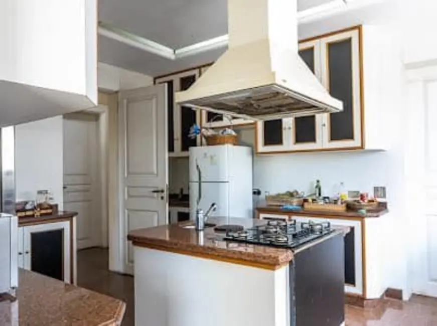 Sobrado com 4 quartos para alugar, 1200m2 em Alphaville Residencial Zero, Barueri - SP - imagem 8 Foto 8 de Sobrado com 4 quartos para alugar, 1200m2 em Alphaville Residencial Zero, Barueri - SP