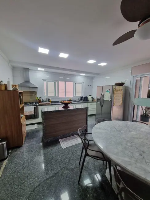 Foto 8 de Sobrado com 4 quartos para alugar, 400m2 em Sítio Tamboré Alphaville, Barueri - SP