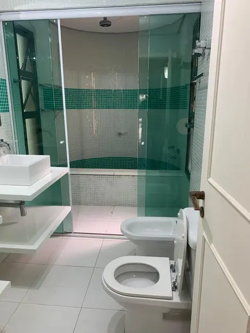 Apartamento com 4 quartos para alugar, 278m2 em Barueri - SP - imagem 2 Foto 2 de Apartamento com 4 quartos para alugar, 278m2 em Barueri - SP
