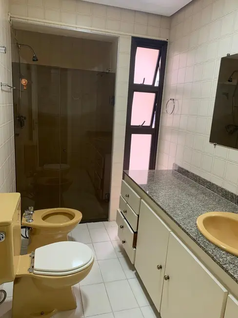 Apartamento com 4 quartos para alugar, 278m2 em Barueri - SP - imagem 8 Foto 8 de Apartamento com 4 quartos para alugar, 278m2 em Barueri - SP