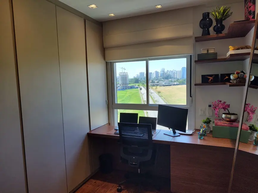 Foto 4 de Apartamento com 3 quartos à venda, 200m2 em Alphaville Empresarial, Barueri - SP